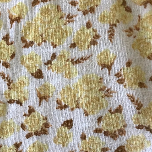 Style & Co Yellow Roses Floral Long Sleeved Tee Shirt Resale Size Medium - Picture 3 of 16